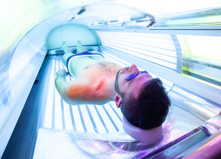 All bruk av solarium gir økt kreftrisiko (Illustrasjonsfoto: Envato Elements)