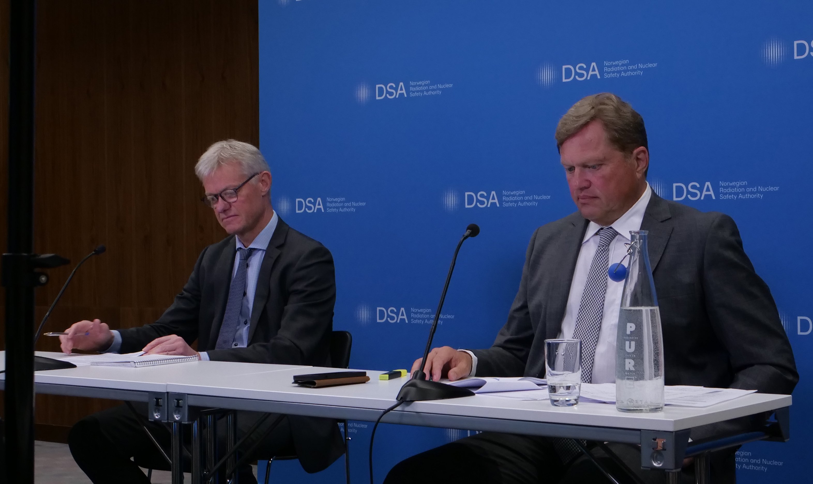 Seksjonssjef Ingar Amundsen og direktør Per strand i Direktoratet for strålevern og atomsikkerhet